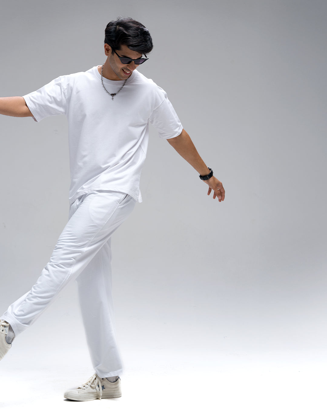 Offtribe Jogger — White