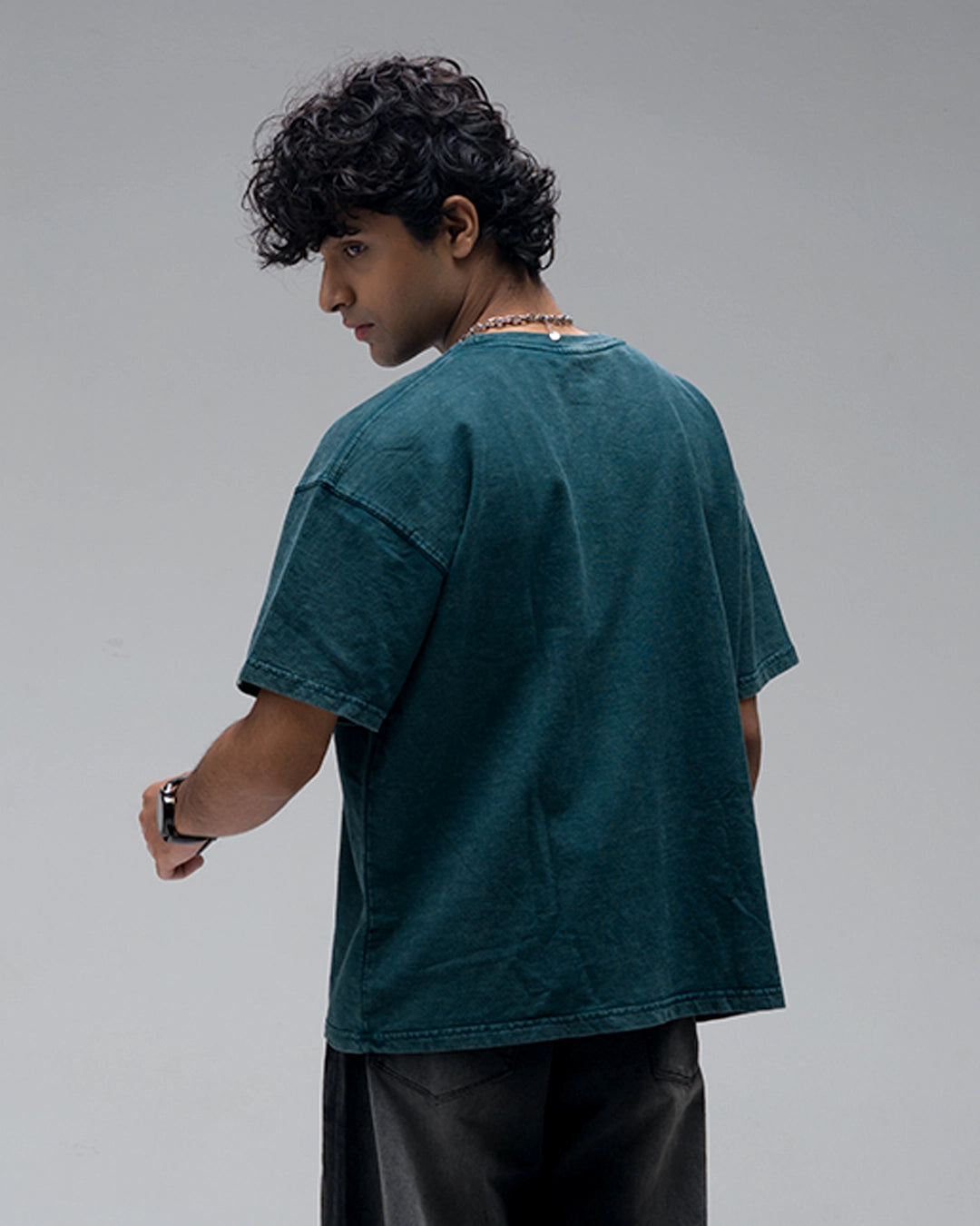 Vibin Ignore Them Acid Wash T-Shirt — Bottle Green